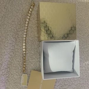 NWT MICHAEL KORS GOLD PLATED BRACELET